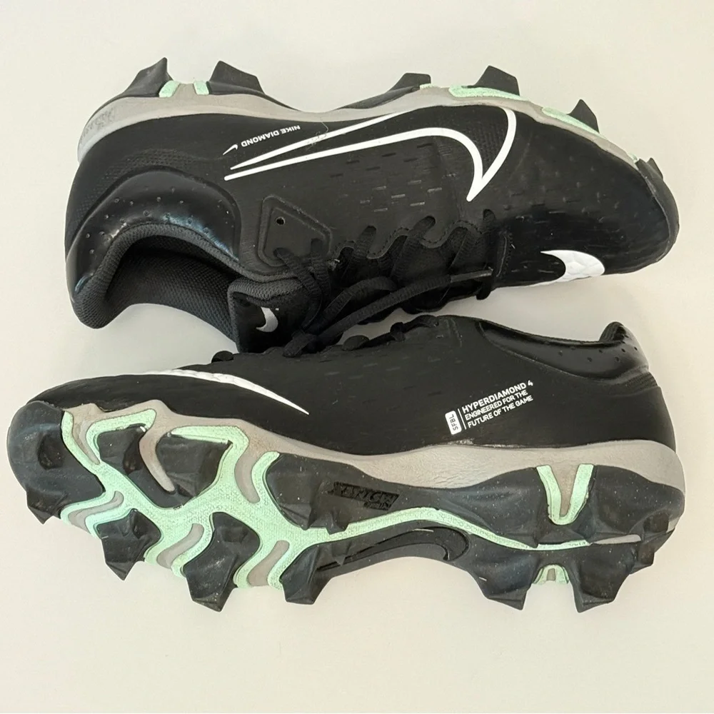 Nike Women Hyperdiamond 4 Keystone Black/White/Mint - Size 9  Women